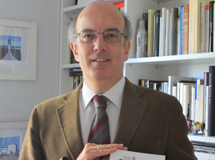 Libro de Pedro Brufao profesor de UEx recoge normativa sobre trfico bienes culturales
