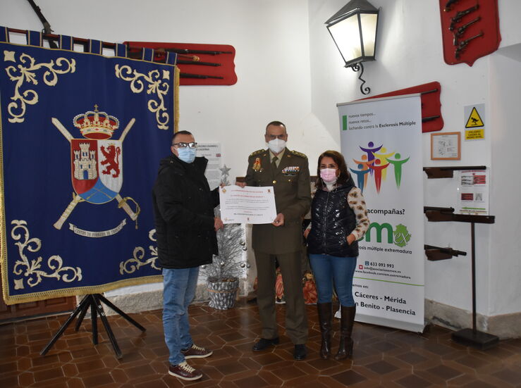 El Cefot de Cceres entrega 1200 euros a Asociacin de Esclerosis Mltiple de Extremadura