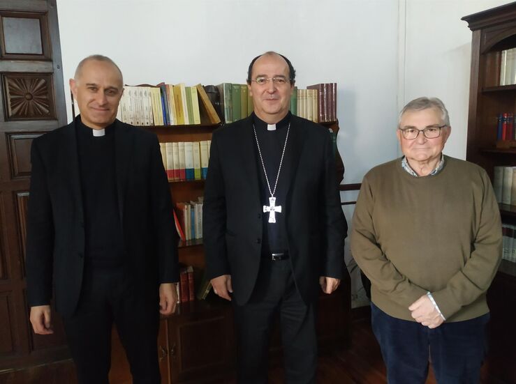 El obispo de CoriaCceres vicegran canciller de la Universidad Pontificia de Salamanca