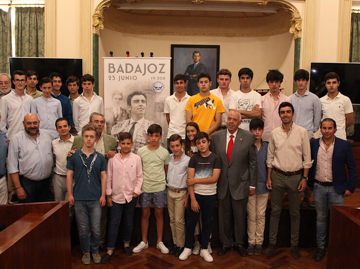 La Escuela Taurina de Diputacin de Badajoz organiza un encuentro con Miguel ngel Perera