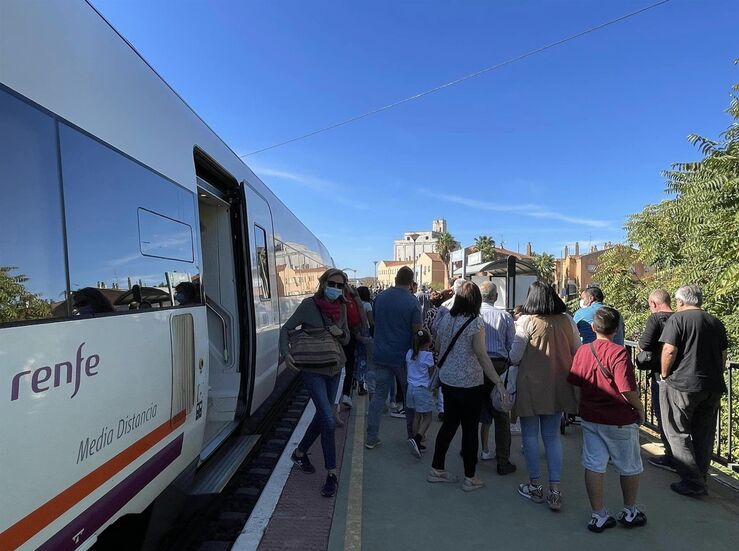Renfe emite 8079 abonos gratuitos de Media Distancia de Extremadura para desplazamientos