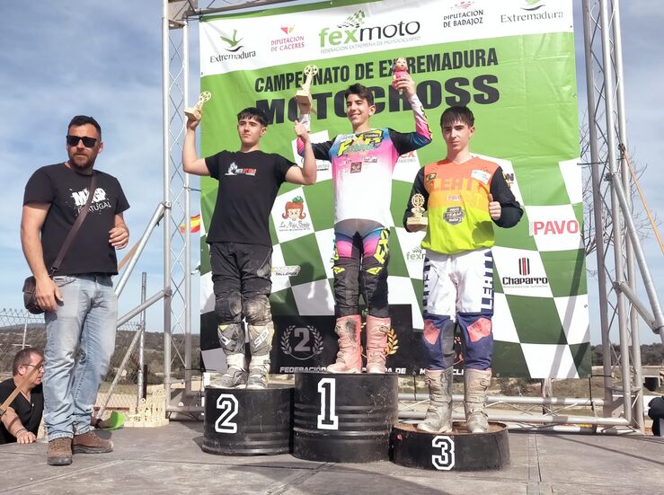 Samuel Tapia gana en categora de MX 125 en primera carrera del Extremeo de Motocross