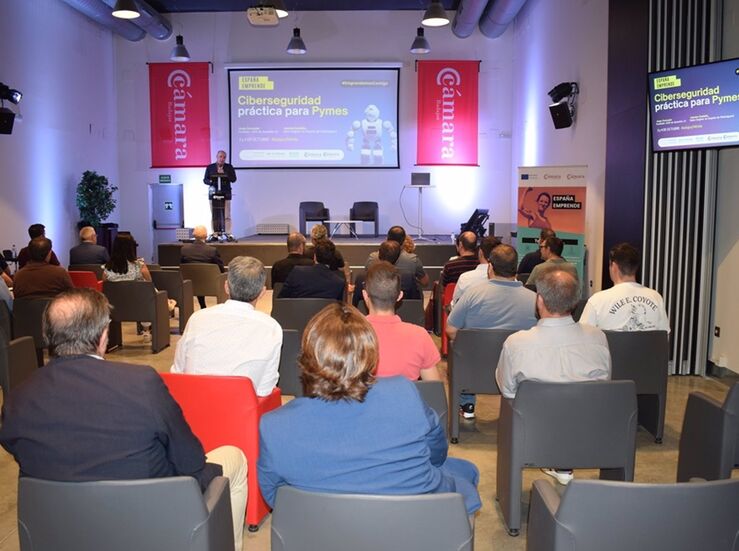 50 empresas participan en una jornada de la Cmara de Badajoz sobre ciberseguridad