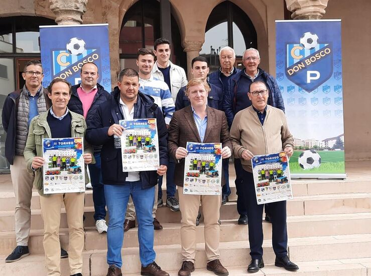 8 equipos Espaa y Portugal en II Torneo Semana Santa Ftbol sub14 del CP Don Bosco