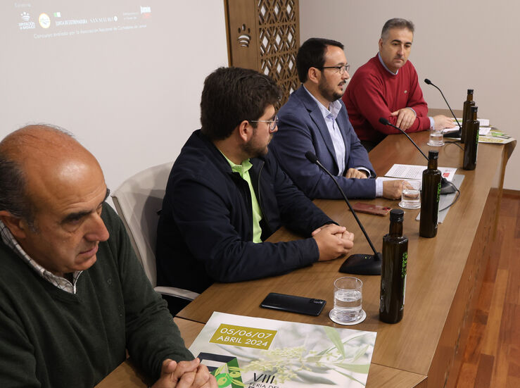 El olivar adehesado y la competitividad centran VIII Feria Aceite Ecolgico de Almendral