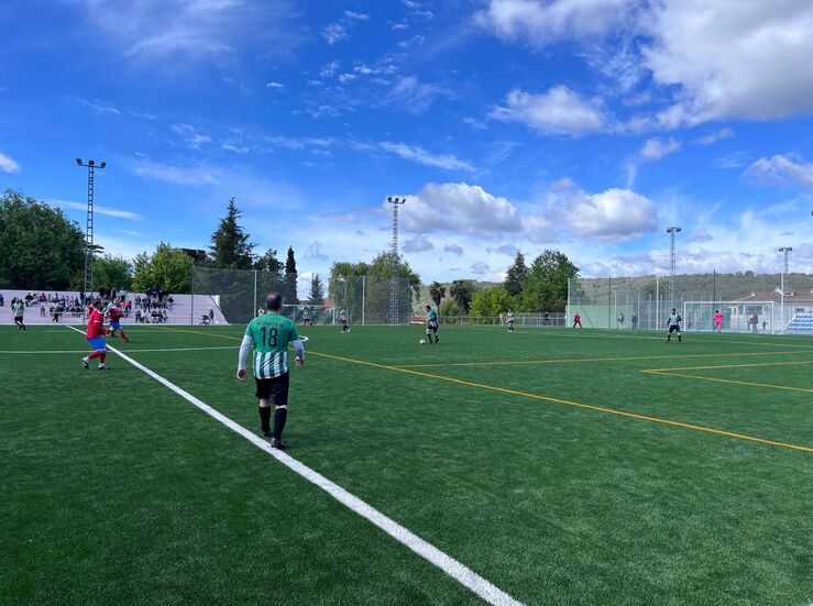 Jarandilla de la Vera estrena el campo de ftbol de csped artificial Antonio Soria