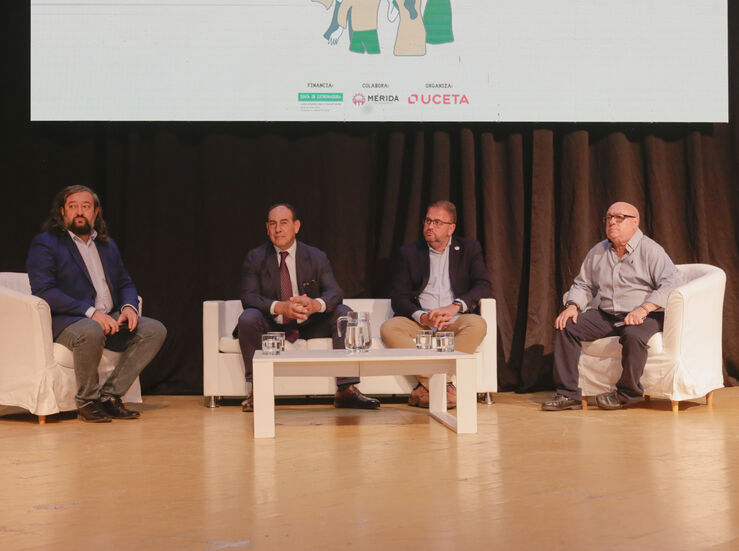 Osuna recuerda que el 20 de las cooperativas de trabajo de Extremadura estn en Mrida