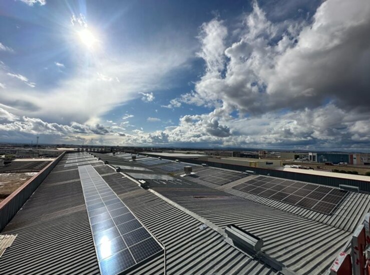 Iberdrola promueve comunidades solares en Badajoz beneficiando a ms de 1500 familias