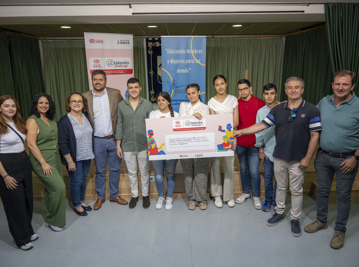 La Escuela Virgen de Guadalupe de Badajoz recibe 5000 euros del X Talento Challenge 