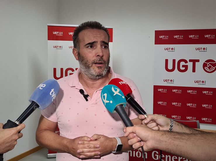 UGT ve previsible el descenso del paro en junio por el inicio de la temporada de verano 