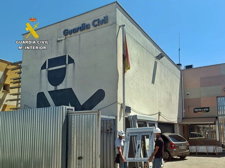 Guardia Civil realiza obras rehabilitacin eficiente en el cuartel de Fuente del Maestre