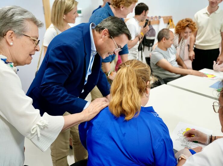 Inauguradas las nuevas instalaciones del centro de da Nuestra Seora de la Luz en Badajoz