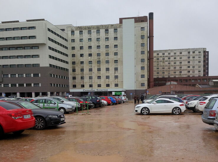 Nuevo aparcamiento y helisuperficie de uso sanitario para Hospital Universitario Badajoz