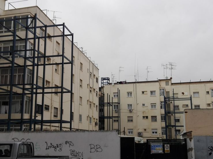 Ayuntamiento Cceres aprueba estudio para ascensores exteriores en seis bloques
