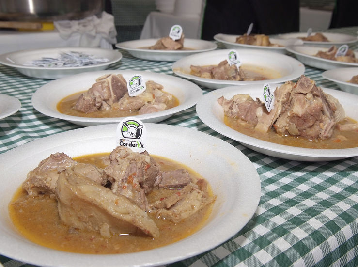 Corderex dona mil raciones de carne de cordero certificada al Banco Alimentos de Badajoz