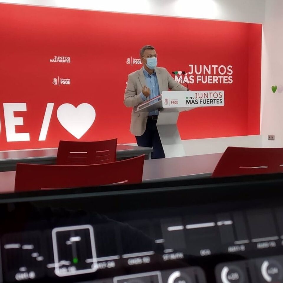 El Psoe Ve A Pp Y Unidas Por Extremadura Sin Escr Pulos Por Meter Miedo A Los Padres